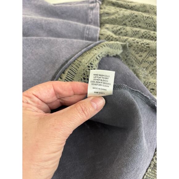 Oli & Hali Purple and Gray Oversized Top with Crochet Lace Sleeves Size S - Picture 12 of 12